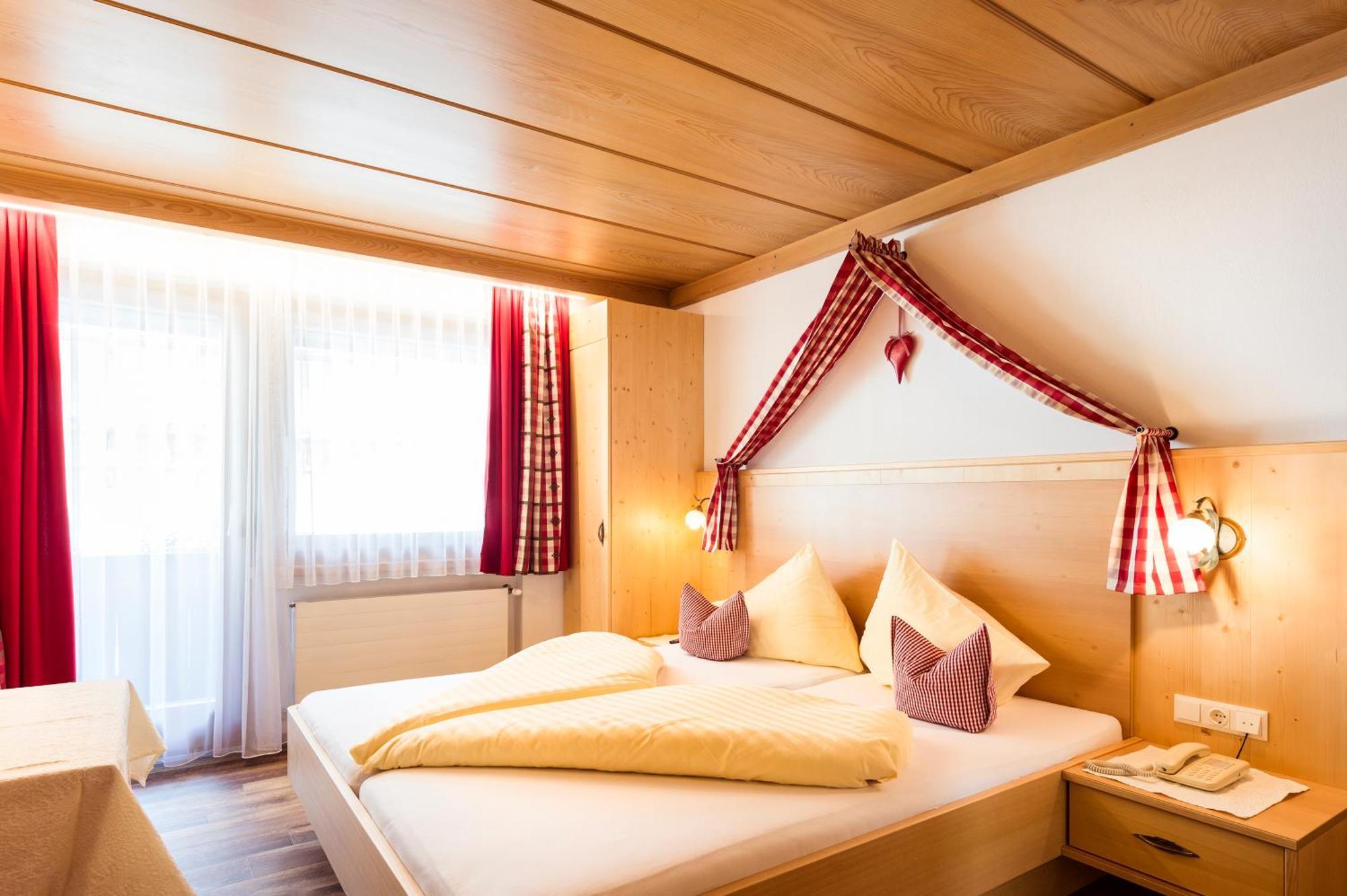 Hotel Angelika Neustift im Stubaital Exteriör bild